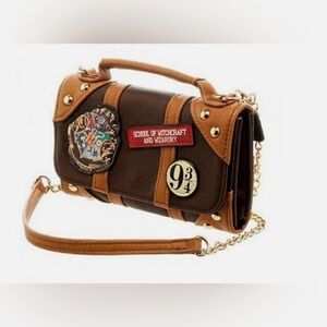 Hogwarts Themed Women's Bag NWOT